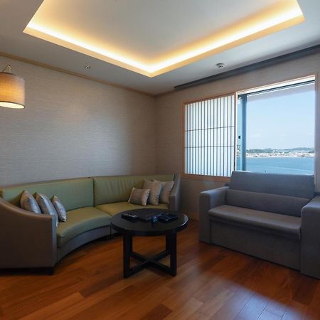 Enoshima Hotel ーenoshima Island Spa Hotel Buildingー ฟูจิซาวะ ภายนอก รูปภาพ